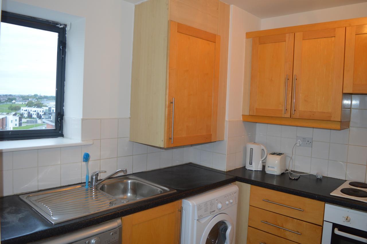 The Sentinel Tower Airport Apartments Ballymun Esterno foto