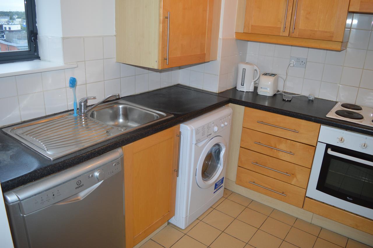 The Sentinel Tower Airport Apartments Ballymun Esterno foto