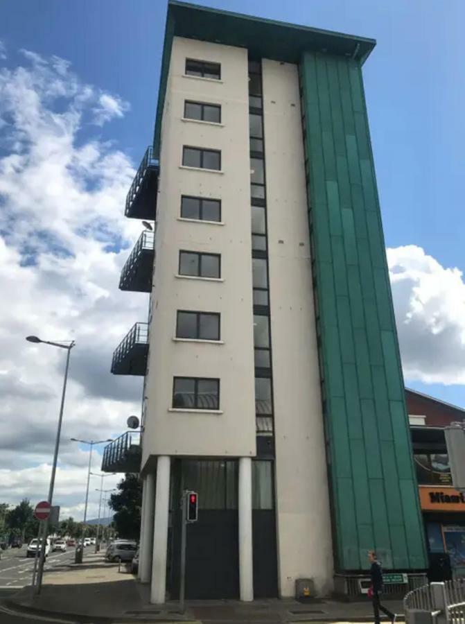 The Sentinel Tower Airport Apartments Ballymun Esterno foto